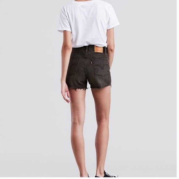 Levi’s Studded Wedgie Short Black Denim size 29 - Picture 6 of 13